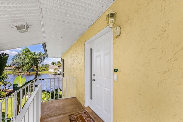 1911 SE 40th TER 201, Cape Coral, FL 33904