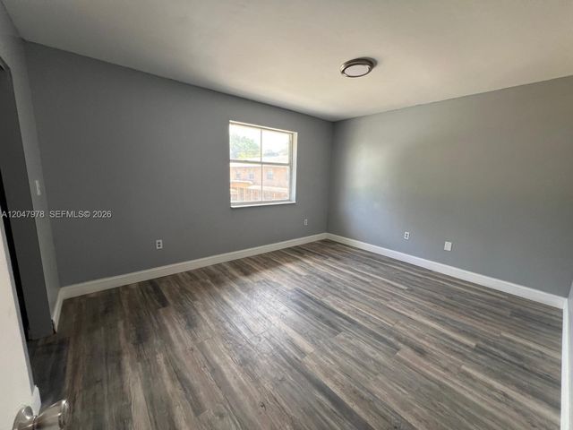 451 NE 136th St I-101, North Miami, FL 33161