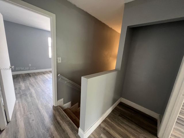 451 NE 136th St I-101, North Miami, FL 33161