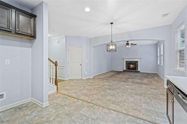 49 Windsor Way, Dallas, GA 30132