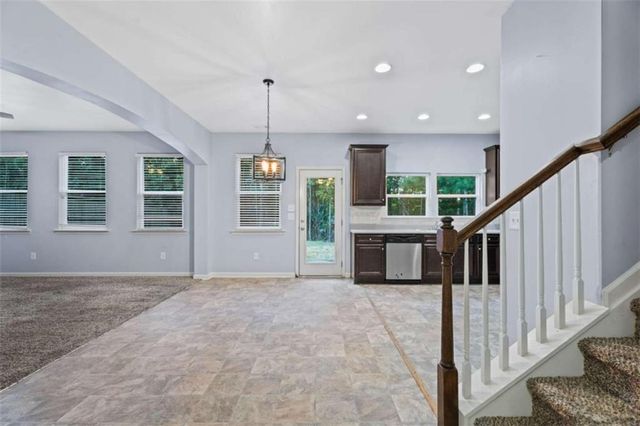 49 Windsor Way, Dallas, GA 30132