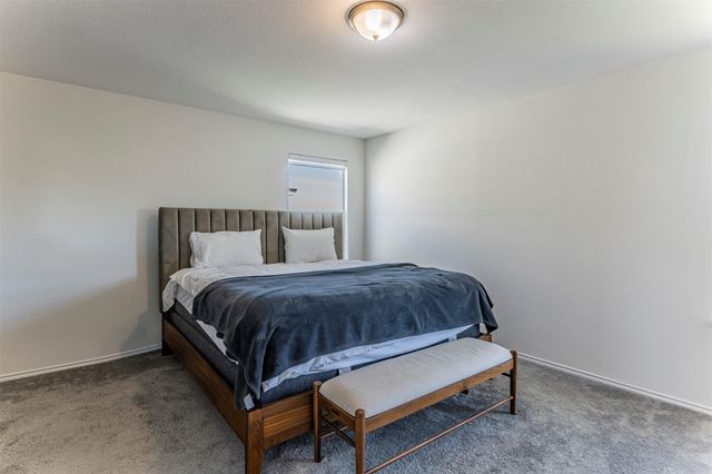 728 Bailey Park DR, Jarrell, TX 76537