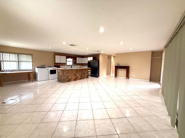 16031 78th Road N, Loxahatchee, FL 33470