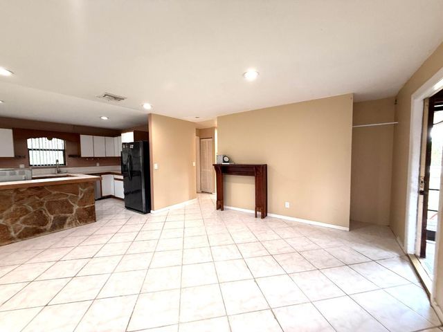 16031 78th Road N, Loxahatchee, FL 33470