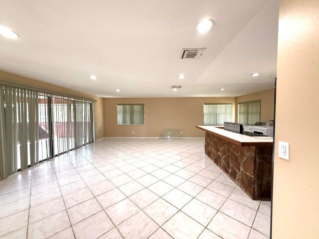 16031 78th Road N, Loxahatchee, FL 33470