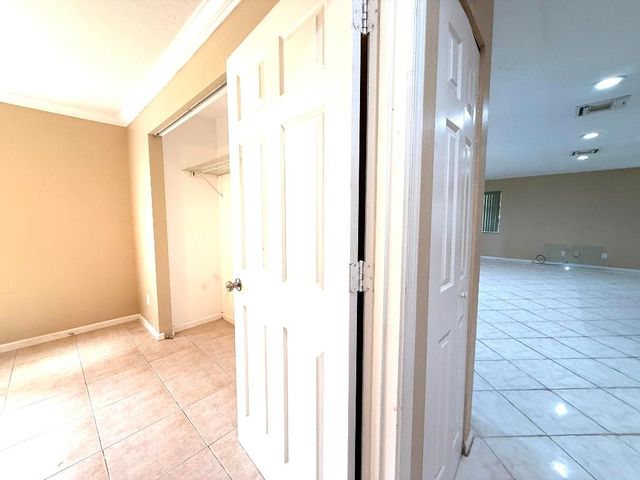 16031 78th Road N, Loxahatchee, FL 33470