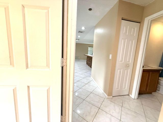 16031 78th Road N, Loxahatchee, FL 33470