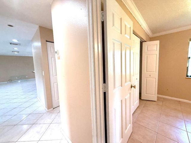 16031 78th Road N, Loxahatchee, FL 33470