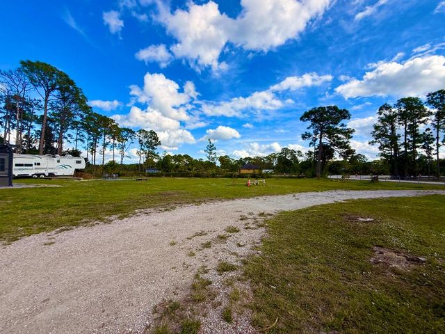 16031 78th Road N, Loxahatchee, FL 33470