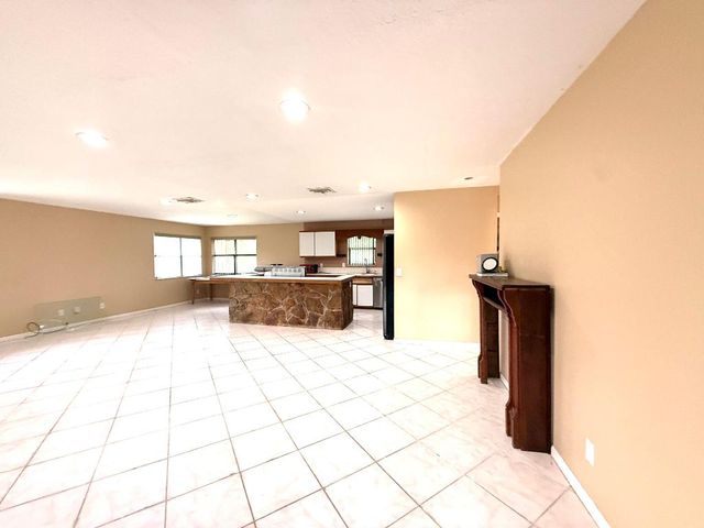 16031 78th Road N, Loxahatchee, FL 33470