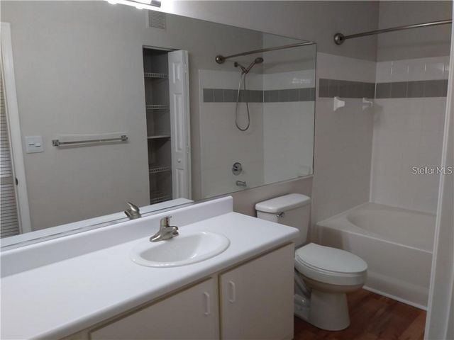 5620 PINNACLE HEIGHTS CIRCLE 305, Tampa, FL 33624