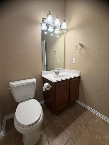 1092 Shadow Glenn Drive, Conroe, TX 77301