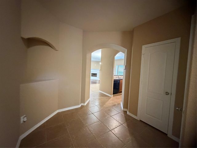 1092 Shadow Glenn Drive, Conroe, TX 77301