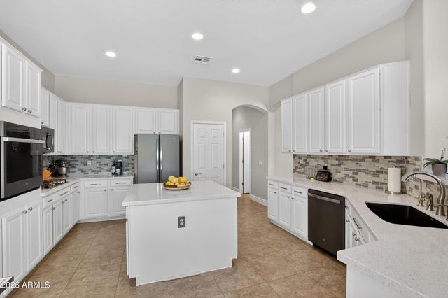 138 E MARY Lane, Gilbert, AZ 85295