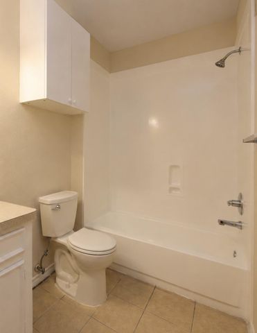 402 Trichelle Street A, Pasadena, TX 77506