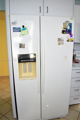 9321 Sunrise Lakes Blvd 201, Sunrise, FL 33322