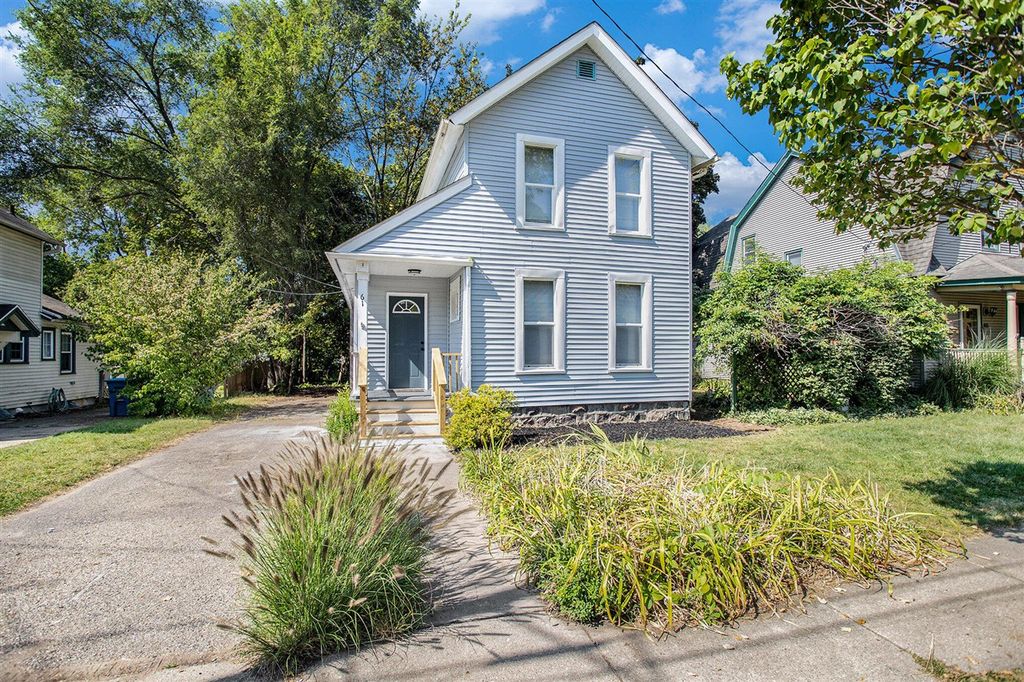 61 Rose Street, Battle Creek, MI 49017