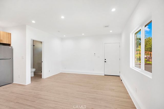 14868 Envoy, Sylmar, CA 91342