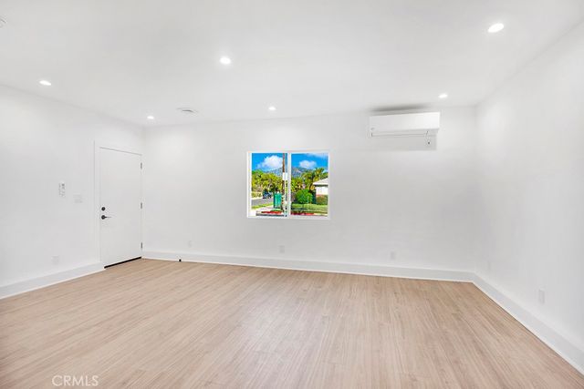 14868 Envoy, Sylmar, CA 91342