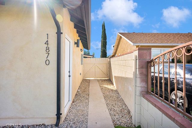 14868 Envoy, Sylmar, CA 91342