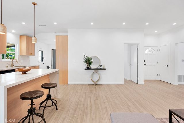 14868 Envoy, Sylmar, CA 91342