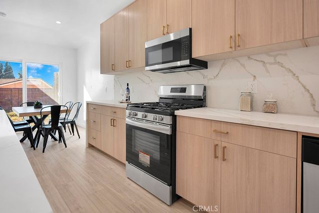 14868 Envoy, Sylmar, CA 91342