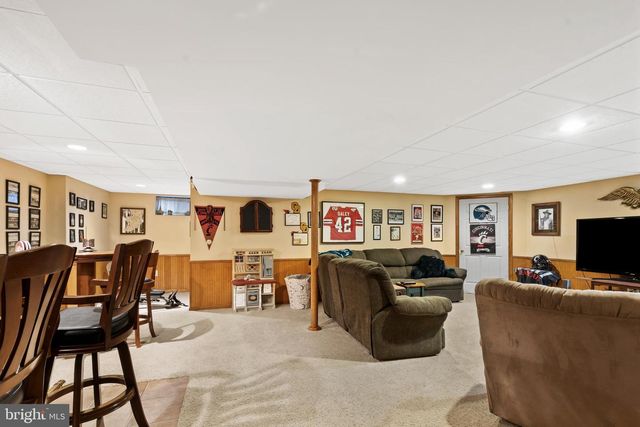 1417 BENTLEY DR, Warrington, PA 18976