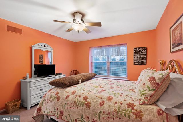 1417 BENTLEY DR, Warrington, PA 18976