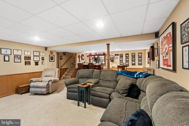 1417 BENTLEY DR, Warrington, PA 18976