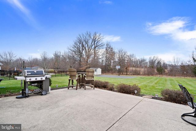 1417 BENTLEY DR, Warrington, PA 18976