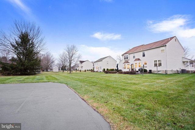 1417 BENTLEY DR, Warrington, PA 18976
