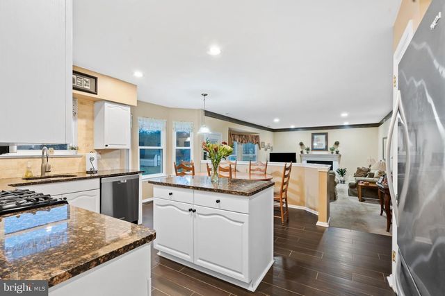 1417 BENTLEY DR, Warrington, PA 18976