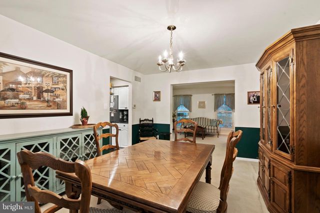 1417 BENTLEY DR, Warrington, PA 18976