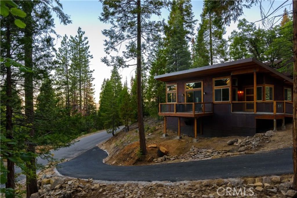 7436 Yosemite Park, Yosemite National Park, CA 95389