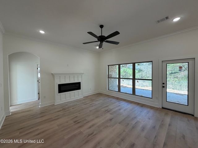 124 Duffey Drive, Florence, MS 39073