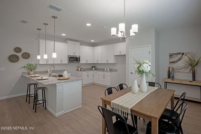 3372 TIGER HOLE Road, Jacksonville, FL 32216