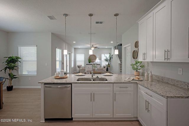 3372 TIGER HOLE Road, Jacksonville, FL 32216