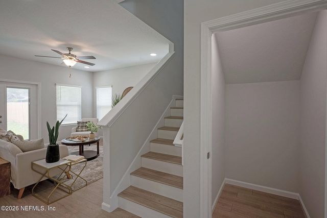 3372 TIGER HOLE Road, Jacksonville, FL 32216