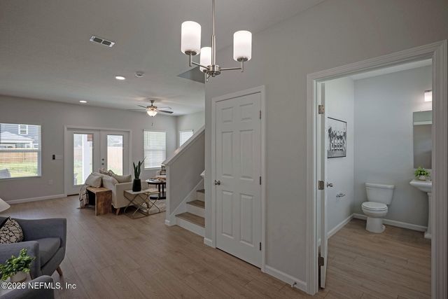 3372 TIGER HOLE Road, Jacksonville, FL 32216