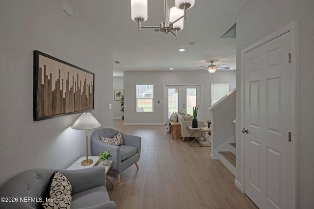 3372 TIGER HOLE Road, Jacksonville, FL 32216