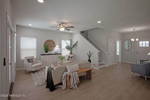 3372 TIGER HOLE Road, Jacksonville, FL 32216