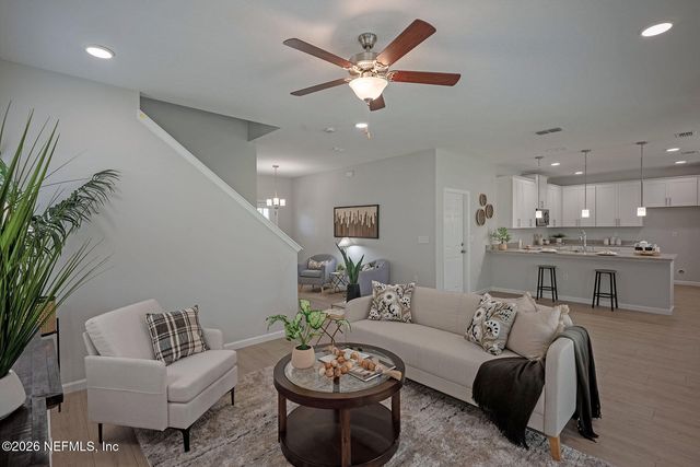 3372 TIGER HOLE Road, Jacksonville, FL 32216