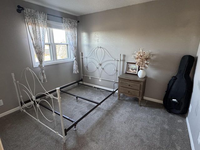 1217 N 33rd St, Superior, WI 54880