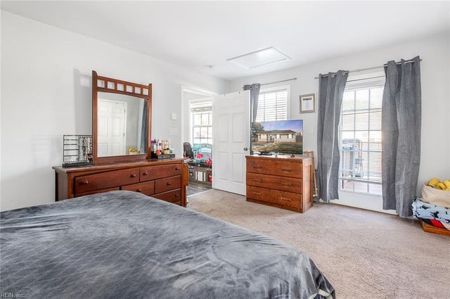 306 Lynnhaven DR, Hampton, VA 23666