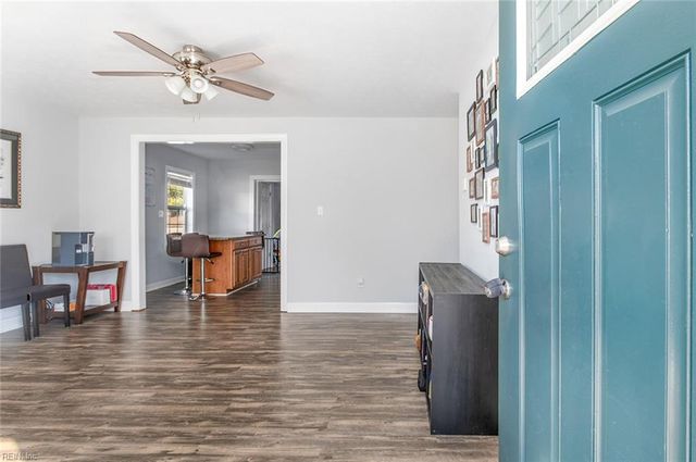 306 Lynnhaven DR, Hampton, VA 23666