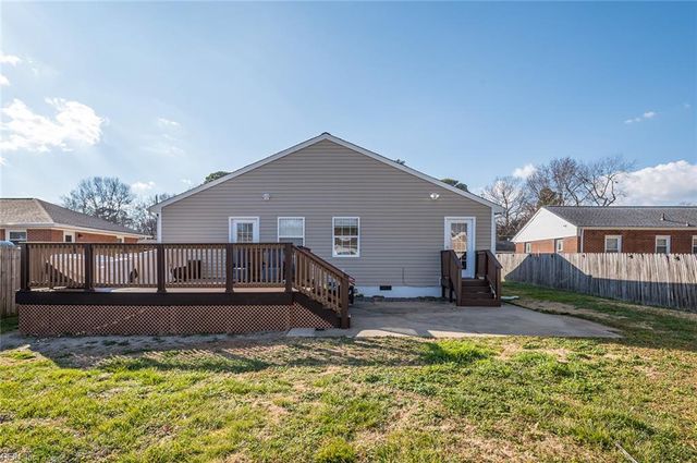 306 Lynnhaven DR, Hampton, VA 23666
