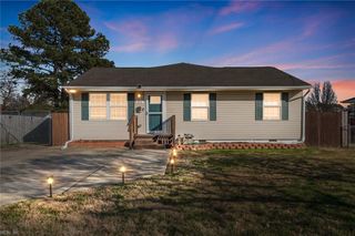 306 Lynnhaven DR, Hampton, VA 23666