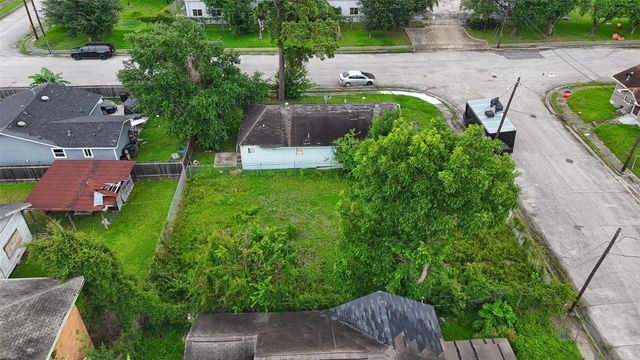 5537 Margarita Street, Houston, TX 77020