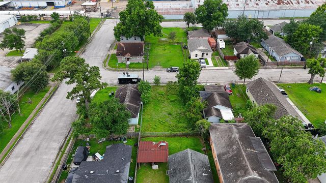 5537 Margarita Street, Houston, TX 77020