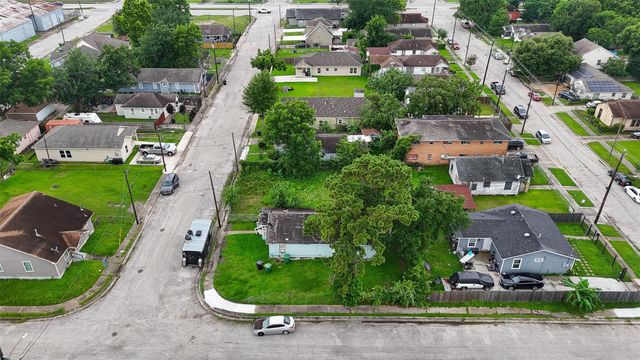 5537 Margarita Street, Houston, TX 77020